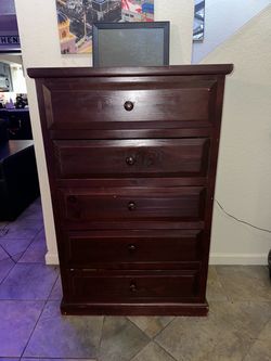 Dresser