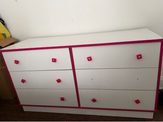 Dresser -