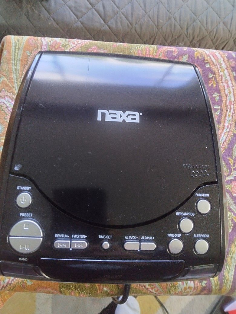 CD Player With Radio