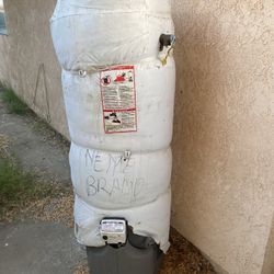 40 Gallon Water Heater