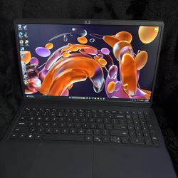 Dell Laptop Vostro 15 3530 | i5 13th gen |32gb Ram | 1tb |