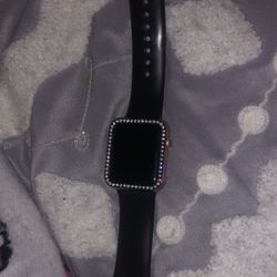 Apple Watch Series 3 ( AMAZING QUALITY)