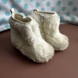 Cream Fur Boots 