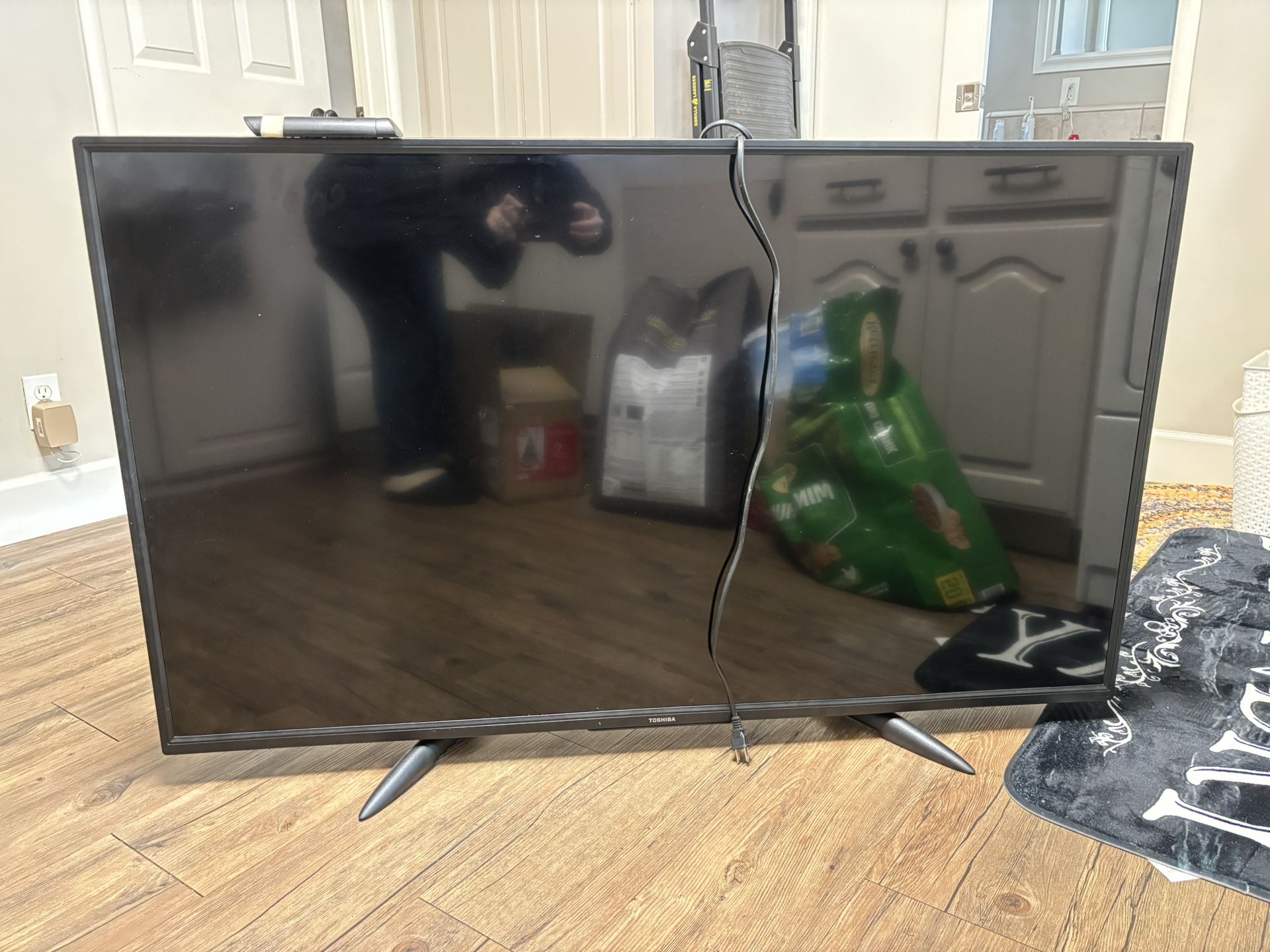 55 Inch Toshiba LCD Smart Tv