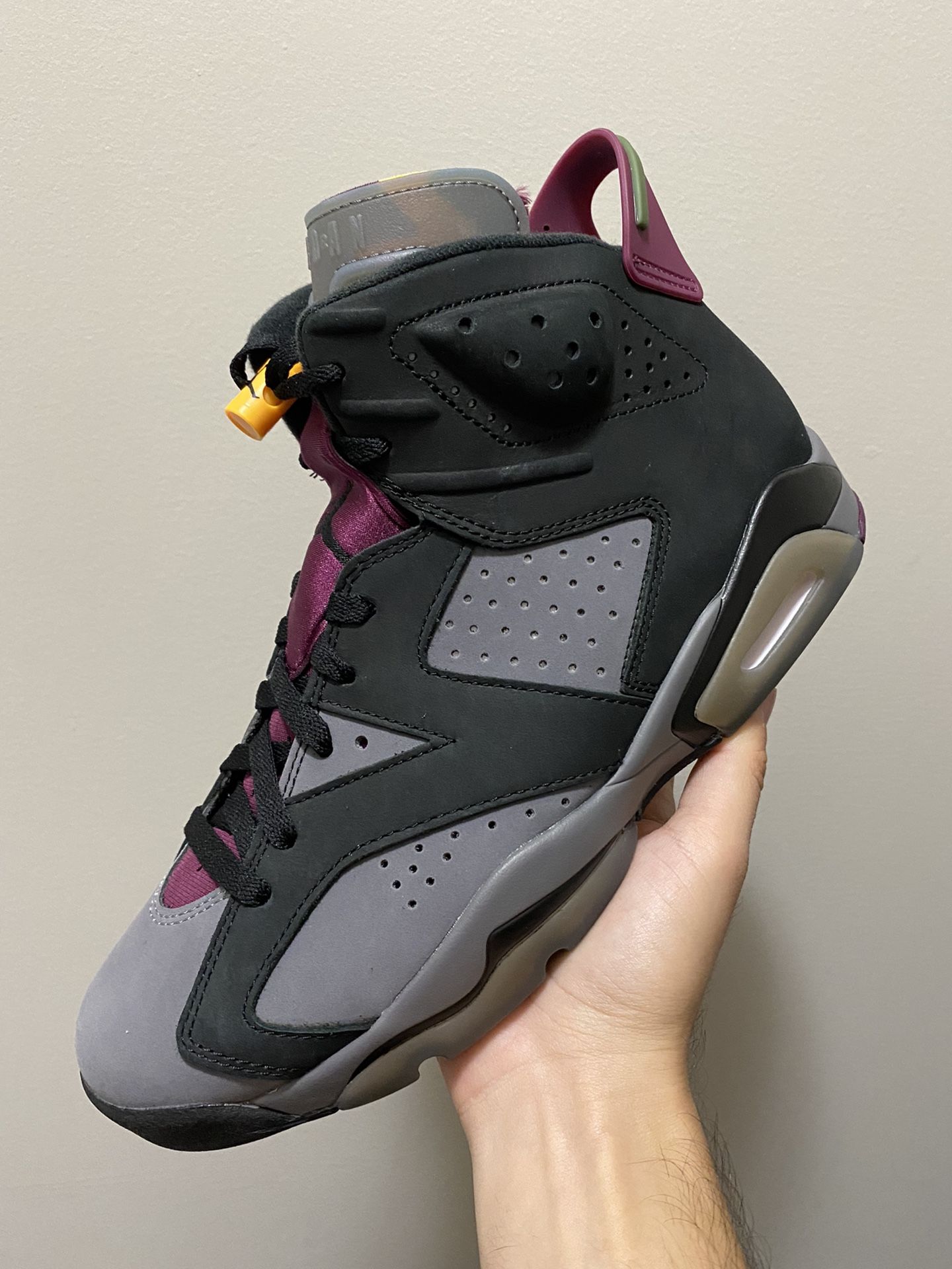 Air Jordan 6 ‘Bordeaux’ Size: 9. Brand New