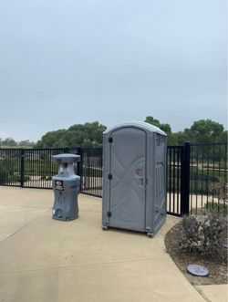 Portable potty