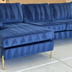 Reversible Velvet Blue Sectional Couch Sofa (Delivery Available)
