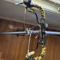 Giant OCR2 road bike used (possibly haunted)