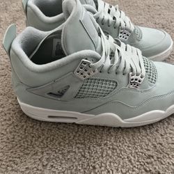 Jordan 4 Seafoam Sail