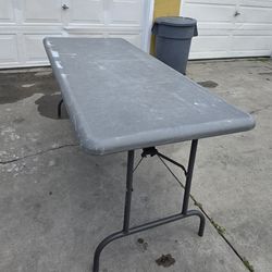 Iceberg folding table $50