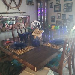 Dining Room Table 