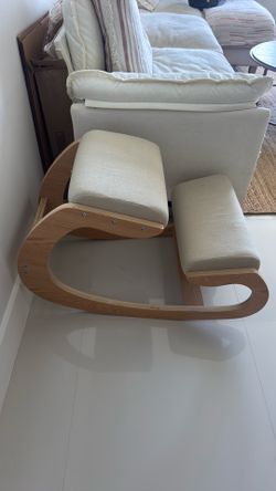 Ergonomic Kneeling Chair