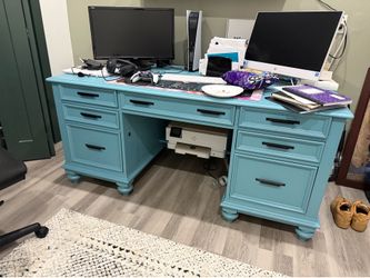 Beautiful Bernhardt desk
