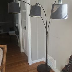 Modern 3-Head Floor Lamp