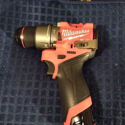 Brand New Milwaukee  1/2 Hammer Drill With A 1.5 Battery