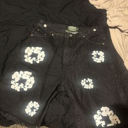 Denim Tear Shorts Size Large 