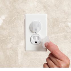 KidCo S360-12 Electrical Outlet Caps / 12 pack