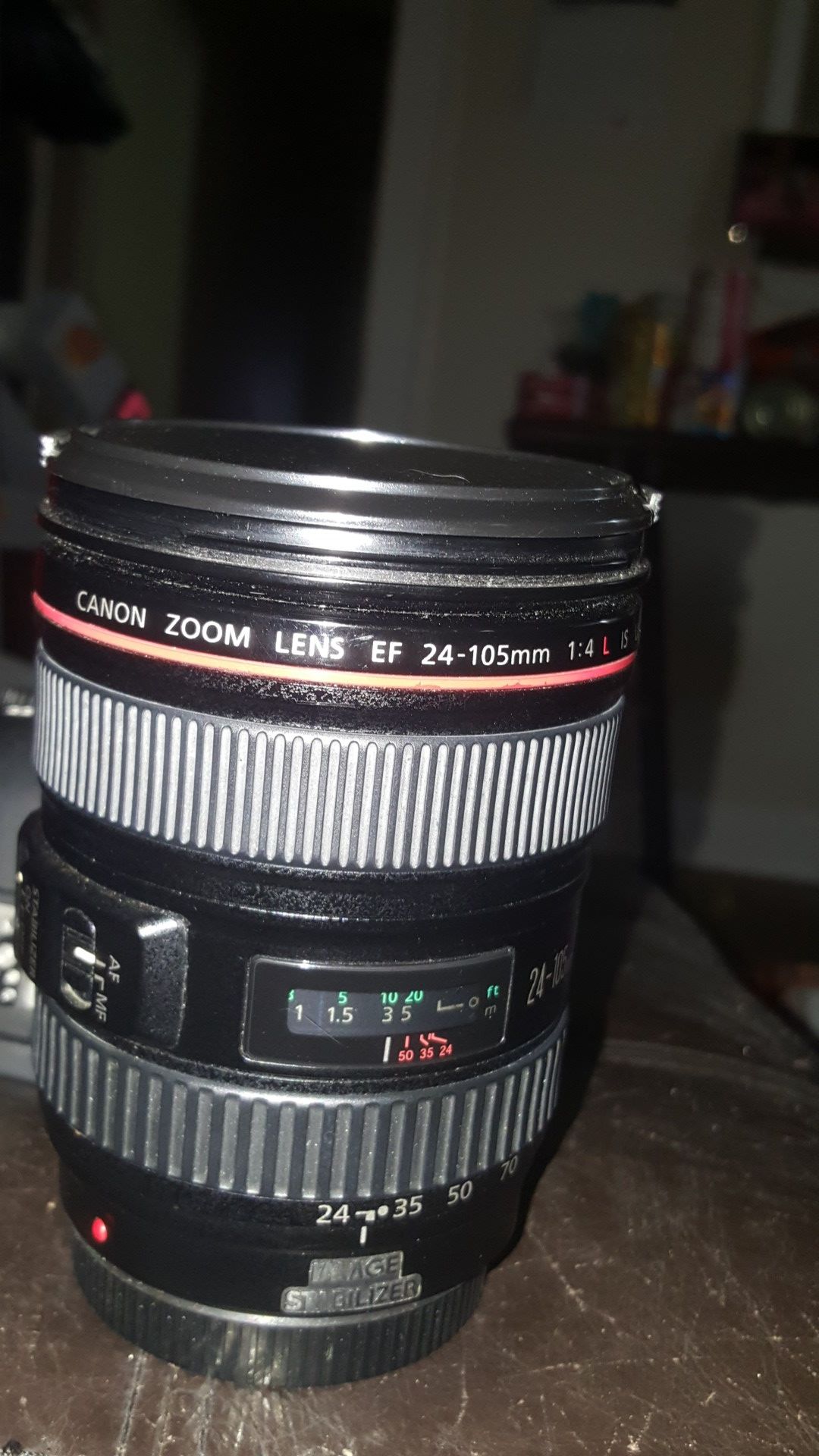 Canon lens 24 -105 1:4 L.You can only use in manual mode. AF mode does not work very well
