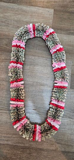 Money leis