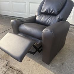 Child’s Recliner 