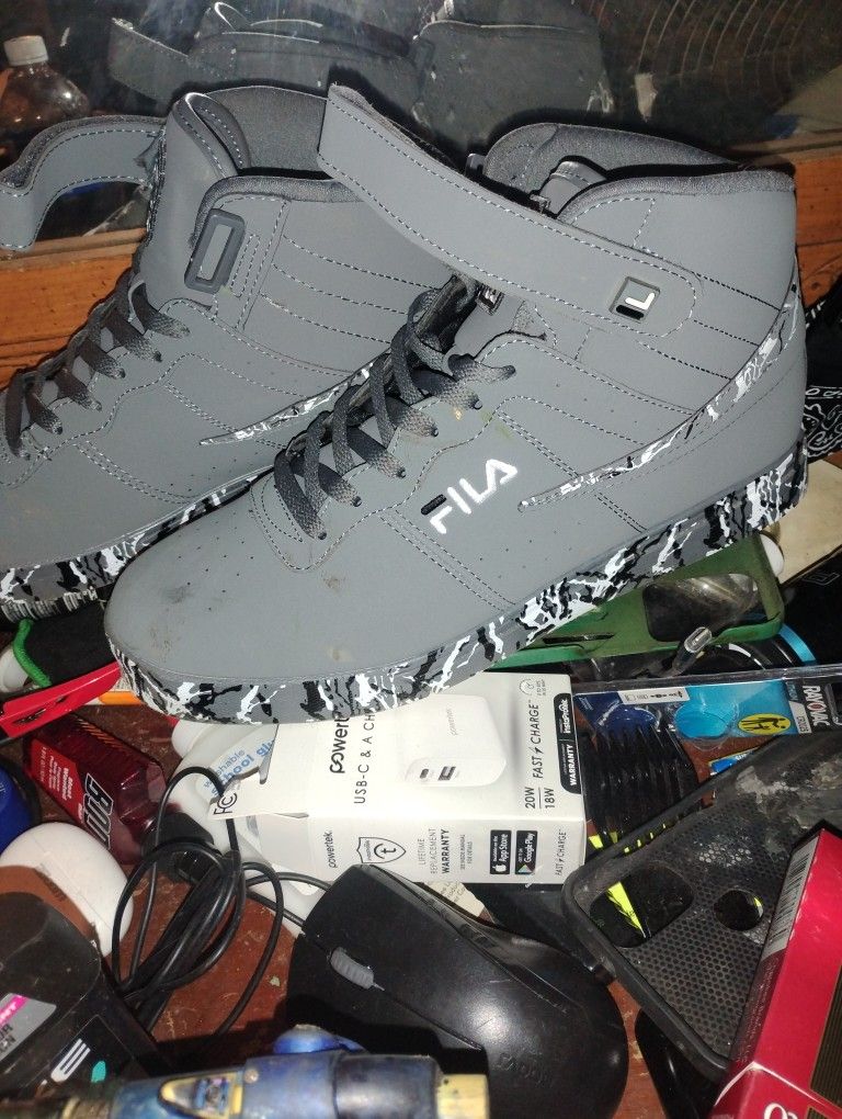 Size 10.5 Filas