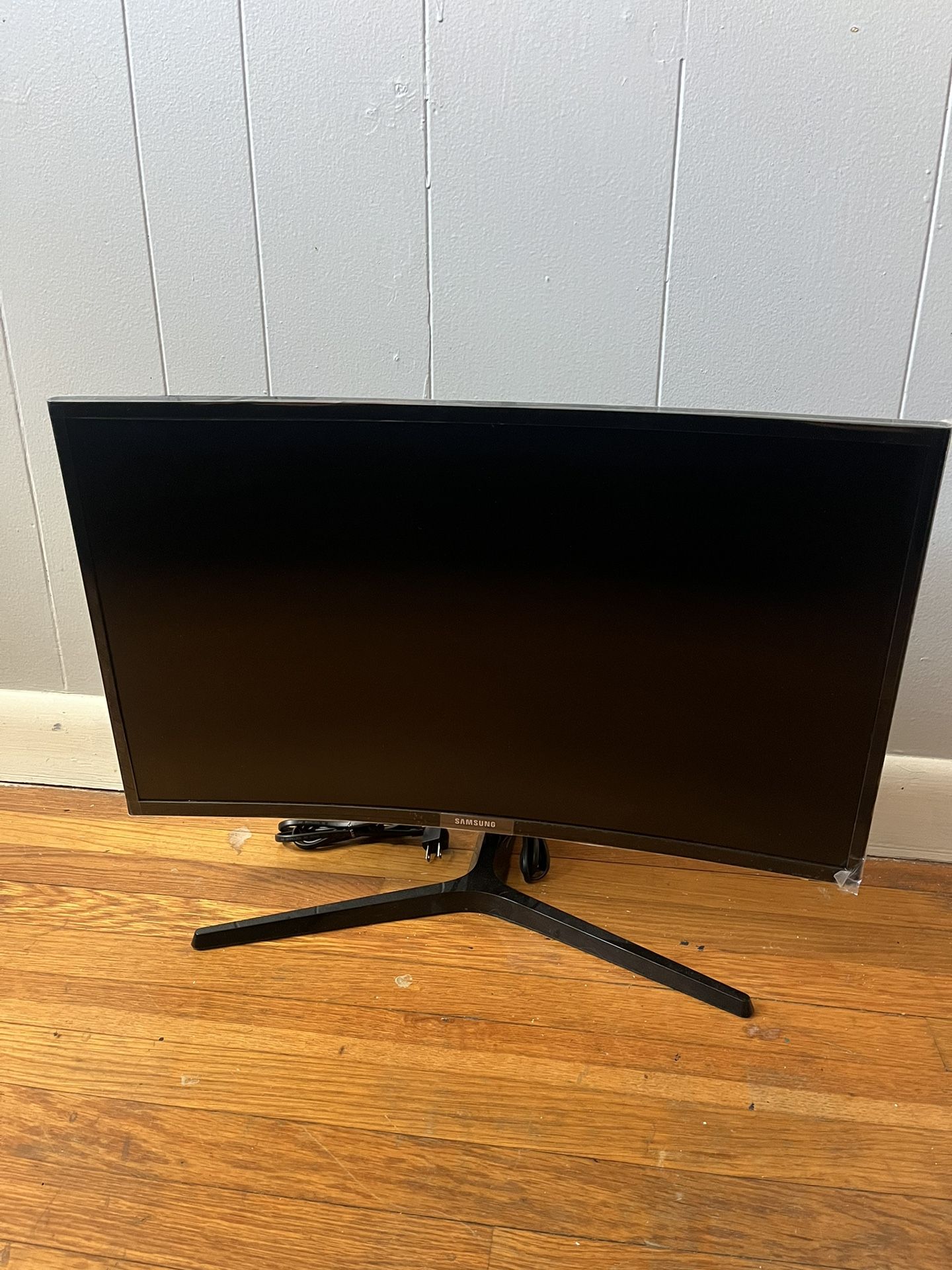 27in Curve Screen