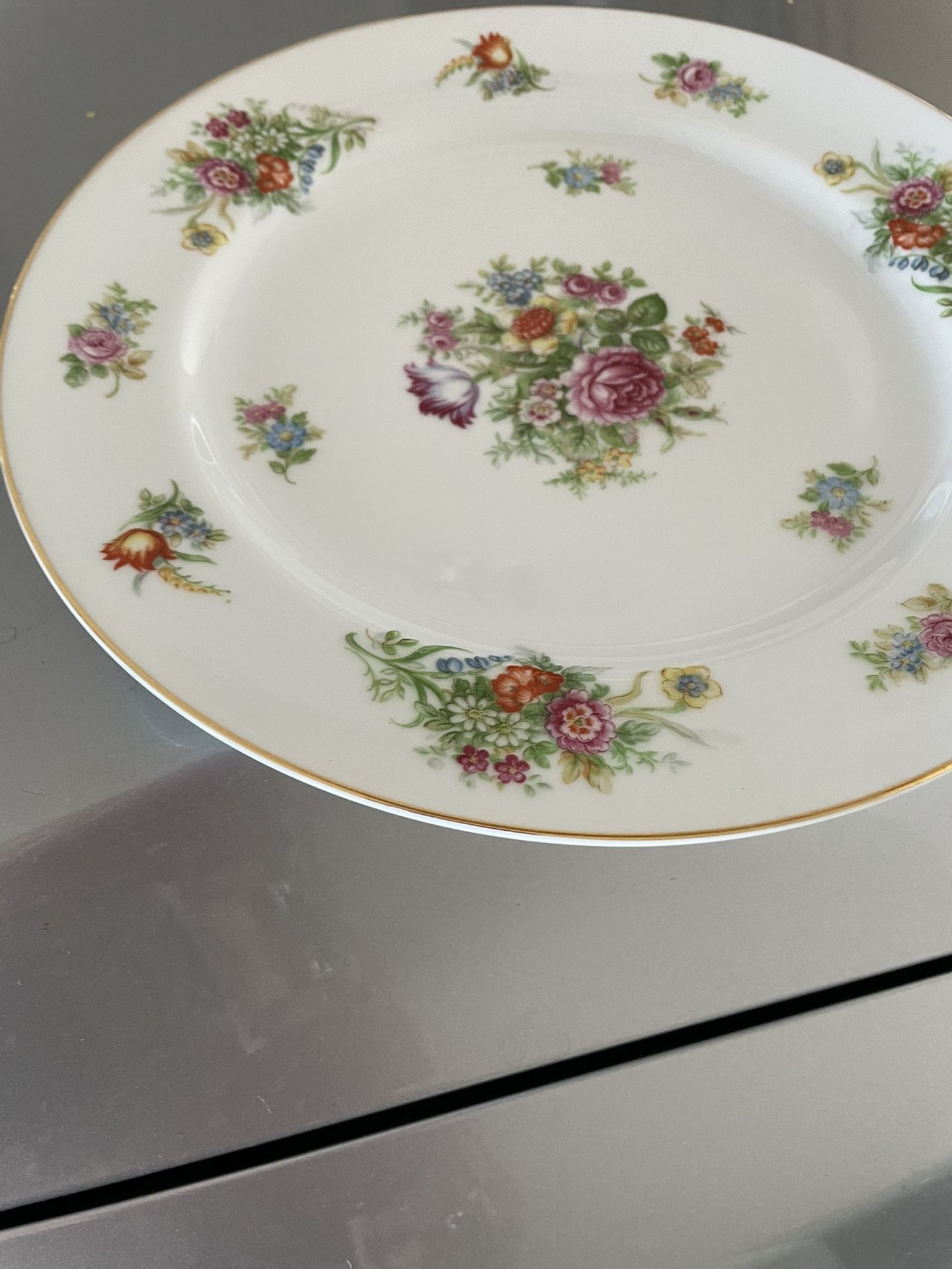 Occupied JapAn Dinner For 8