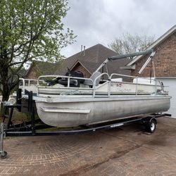 2000 Playcraft Clipper Pontoon
