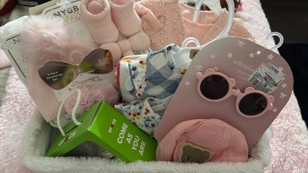 Baby girl basket