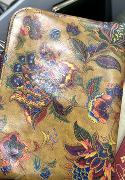 Patricia Nash wristlet