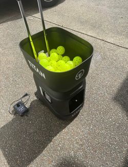 Titan ball machine