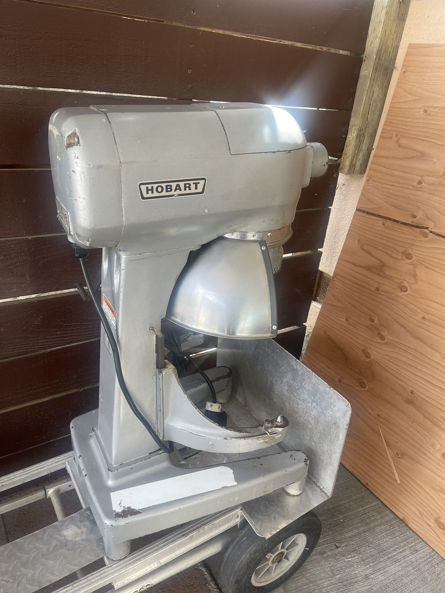 Hobart commercial Mixer for Sale in Wilmington, CA OfferUp