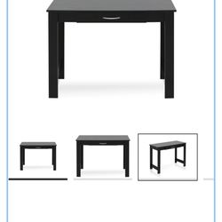 Black Desk 