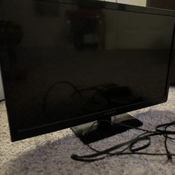 24” INSIGNIA TV (DVD Combo)