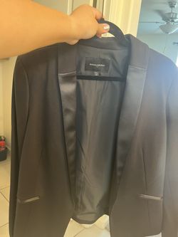 Woman’s Black blazer With Silk Collar 