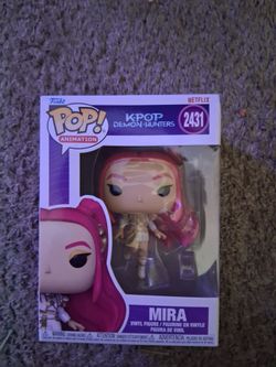 Mira Funko Pop
