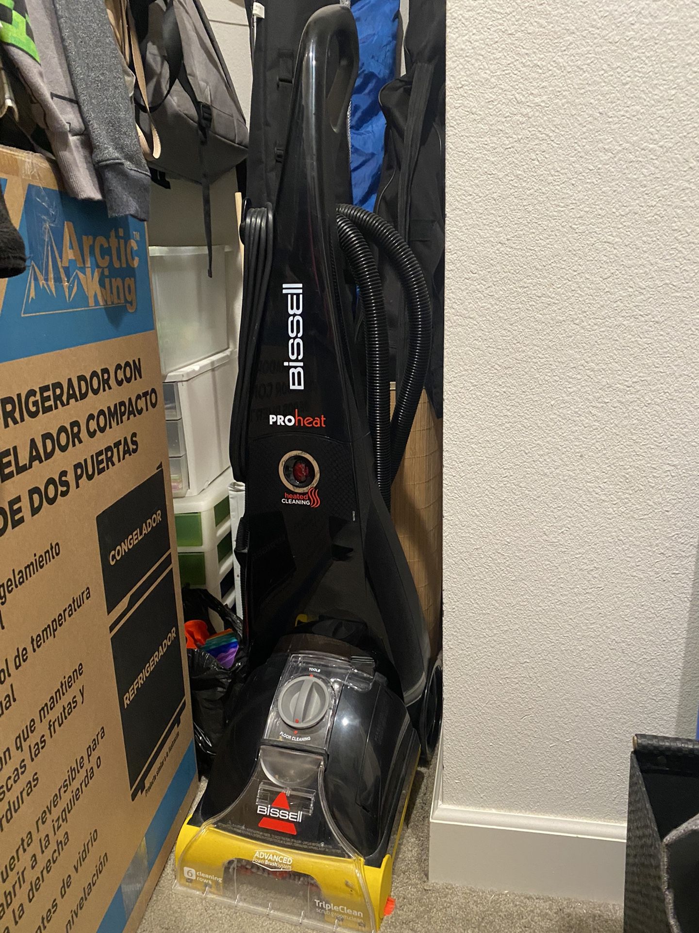 BISSELL vacuum Proheat Advanced compact Carpet Cleaner Heat