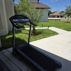 Weslo Treadmill Works Excellent Need Gone Asap