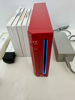 Red Nintendo Wii 25th Anniversary Limited Edition RVL-001 With 6 Games And 4 Controllers