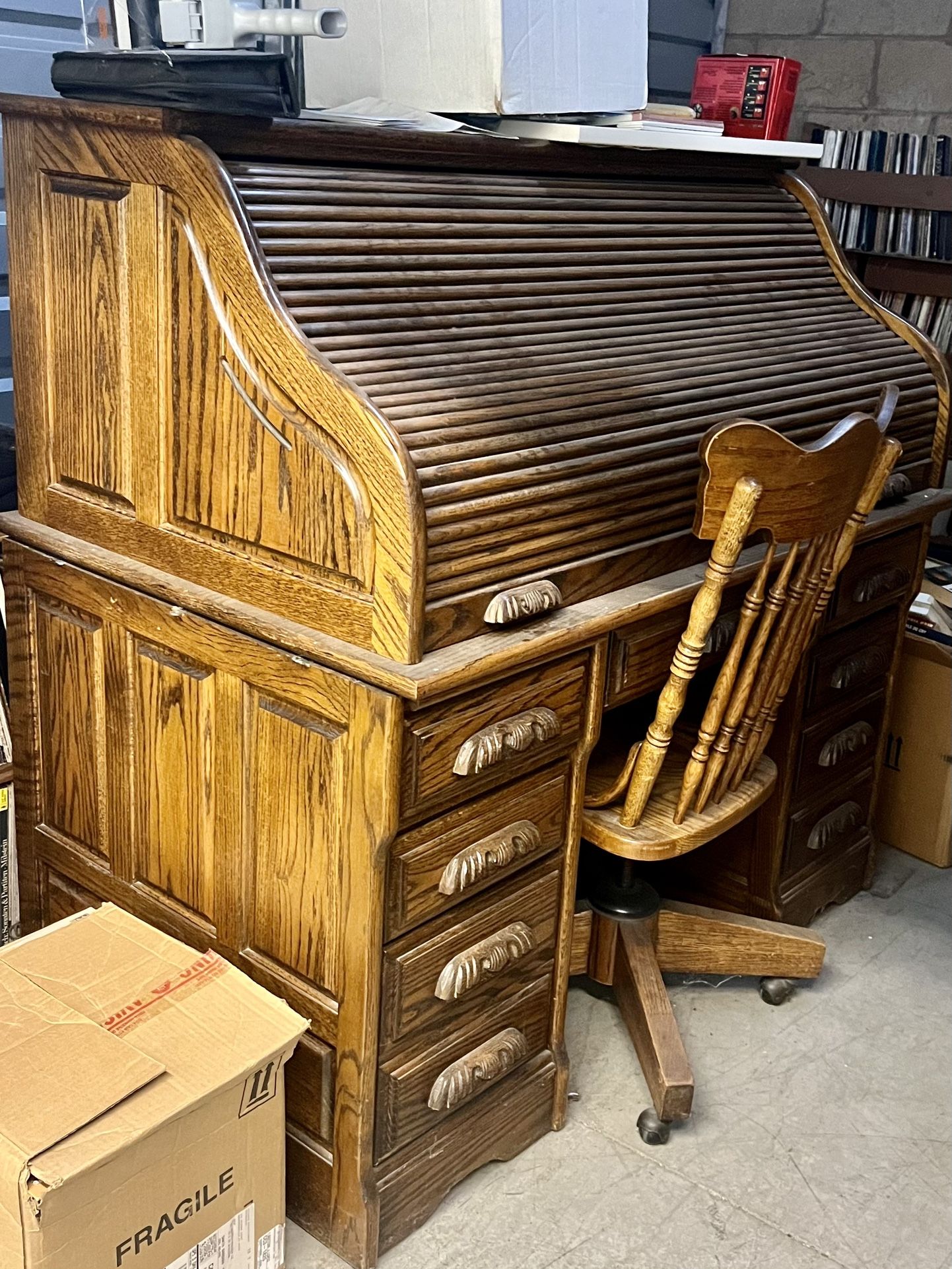 Vintage Solid Oak Roll Top Desk W/ Rolling Chair