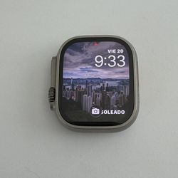 Apple Watch Ultra 2  49 MM titanium & ceramic case