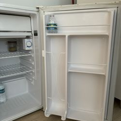 Mini Refrigerador General Electric 
