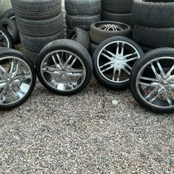 KMC RIMS 265/40R22....5 LUGS UNIVERSAL FIT DODGE RAM 1500 DODGE DAKOTA DODGE DURANGO 