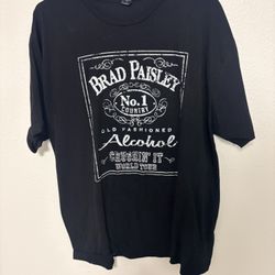 Alcohol Brad Paisley Crushin It World Tour Shirt 2XL 