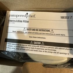 Pampered Chef Olive And Cherry Pitter New