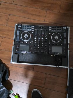 Numark DJ Controller with Flight Case