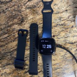 Fit Bit 2 Comes With A Charger And New Wrist Band 