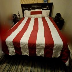 Queen Platform Storage Bed Set. NO MATTRESS