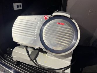 Deli slicer