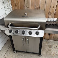 Outdoor grill In A Good Condition